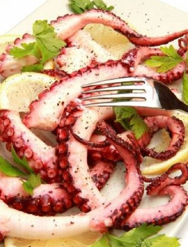Octopus in tomato sauce with olives