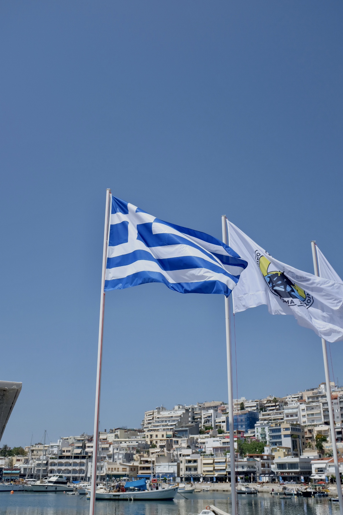 Βιολογικό εξαιρετικό παρθένο ελαιόλαδο ΠΟΠ Καλαμάτα KORVEL